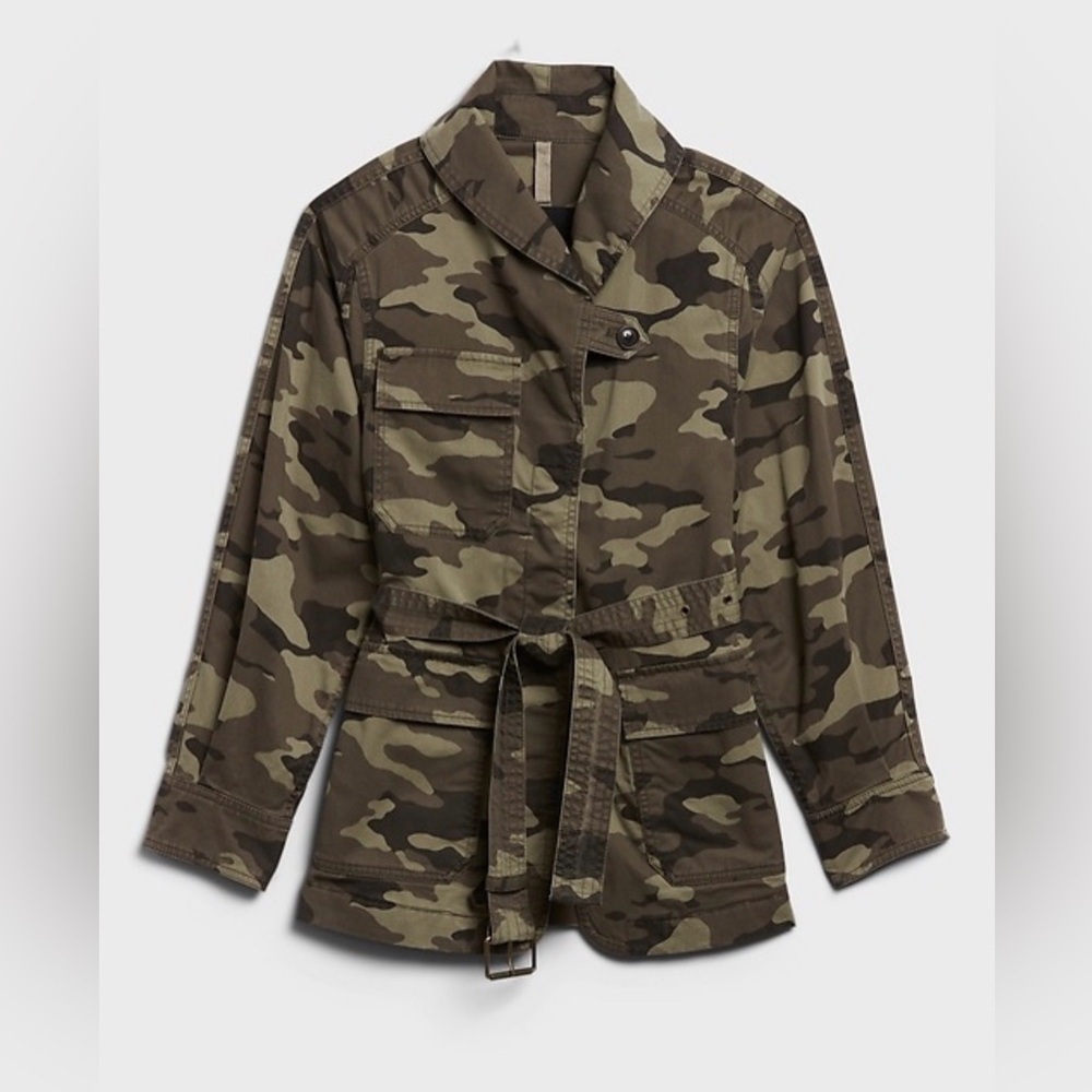 🆕 Banana Republic Essential Camouflage Cargo Utility Jacket, Size S